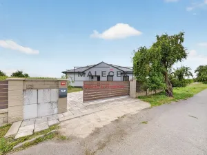 Prodej rodinného domu, Hostouň, Polní, 154 m2