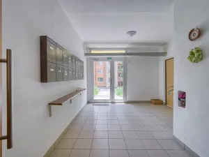 Pronájem bytu 1+1, Děčín - Děčín IX-Bynov, Nálepkova, 35 m2