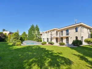 Pronájem vily, Praha - Nebušice, Spojová, 600 m2