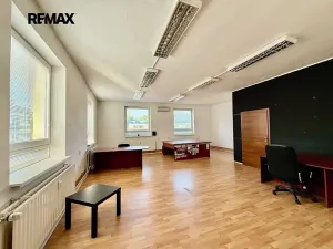 Pronájem kanceláře, Plzeň, Jedlová, 400 m2