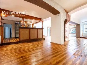 Pronájem restaurace, Krupka, Husitská, 330 m2