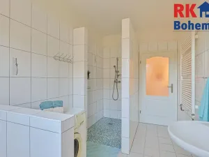 Prodej rodinného domu, Šestajovice, U Pole, 266 m2