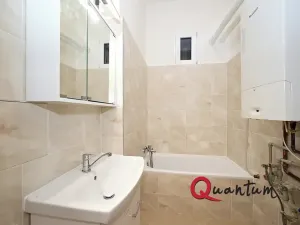 Pronájem bytu 2+kk, Praha - Žižkov, Bořivojova, 50 m2