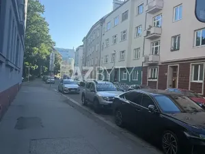 Prodej bytu 2+kk, Praha - Bubeneč, Lotyšská, 38 m2