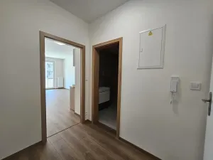 Pronájem bytu 1+kk, Praha - Vysočany, Gerstelova, 33 m2