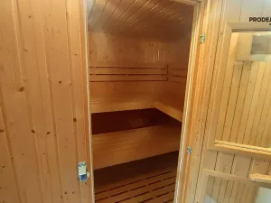 Prodej vily, Praha - Suchdol, 243 m2