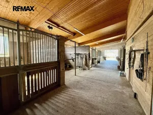 Prodej zemědělského objektu, Spálené Poříčí, 164000 m2