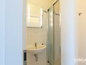 Prodej obchodního prostoru, Praha - Dejvice, Kolejní, 91 m2