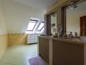 Prodej rodinného domu, Modřice, Brněnská, 371 m2