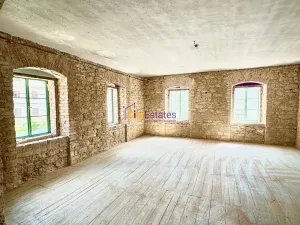 Prodej rodinného domu, Tuhaň, 700 m2