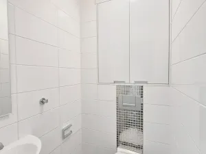 Pronájem kanceláře, Praha - Smíchov, U Demartinky, 191 m2