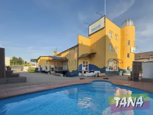 Prodej výrobních prostor, Turnov, Nádražní, 680 m2