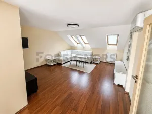 Pronájem bytu 2+kk, Brno, Skřivanova, 91 m2