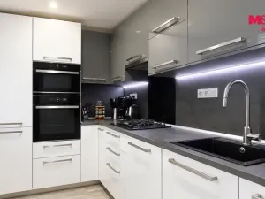 Prodej bytu 3+1, Ostrava, Břenkova, 73 m2