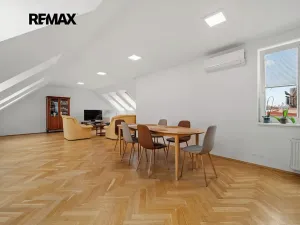 Prodej bytu 3+1, Praha - Nové Město, Lípová, 155 m2