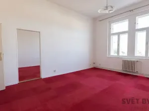 Pronájem bytu 2+1, Praha - Žižkov, náměstí Barikád, 60 m2
