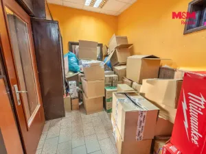 Prodej obchodního prostoru, Kladno - Švermov, Velvarská, 87 m2