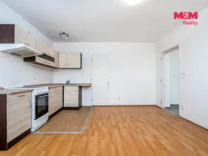 Prodej bytu 2+kk, Milovice, Mírová, 42 m2