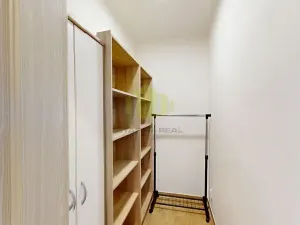 Pronájem bytu 1+kk, Olomouc, Janského, 28 m2