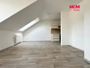 Pronájem bytu 2+kk, Bzenec, náměstí Svobody, 51 m2