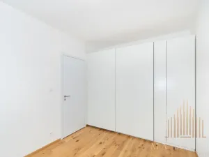 Pronájem bytu 2+kk, Praha - Nusle, Závišova, 42 m2