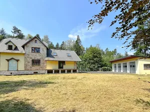 Prodej rodinného domu, Plesná, Sokolská, 200 m2