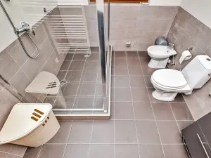 Prodej rodinného domu, Karlovy Vary, Slovenská, 162 m2