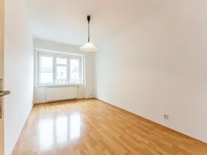 Pronájem bytu 3+1, Praha - Libeň, Krejčího, 80 m2