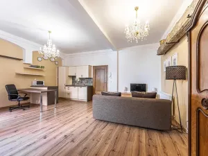 Pronájem bytu 2+kk, Praha - Malá Strana, Mostecká, 50 m2