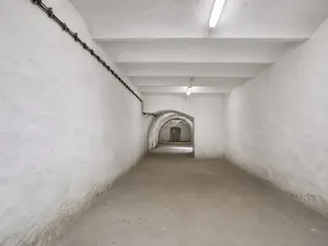 Pronájem skladu, Červené Pečky, Dr. Dvořáka, 683 m2