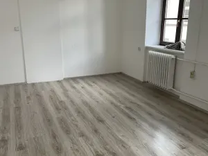 Pronájem kanceláře, Brno, Starobrněnská, 12 m2