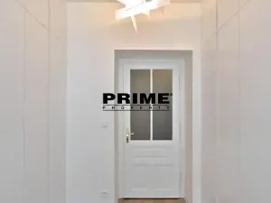 Pronájem bytu 2+kk, Praha - Vinohrady, náměstí Jiřího z Poděbrad, 56 m2