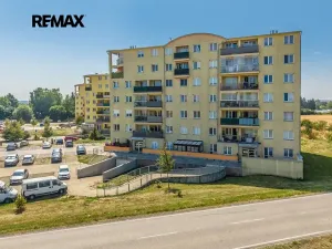 Pronájem bytu 1+kk, Klecany, V Honech, 30 m2