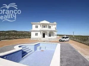 Prodej rodinného domu, Pinoso, Alicante, Španělsko, 150 m2
