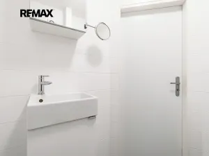 Prodej bytu 2+kk, Praha - Řepy, Šimonova, 62 m2