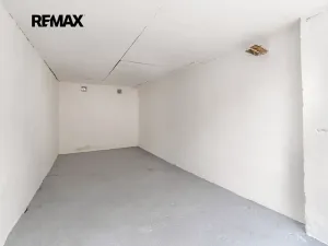 Prodej garáže, Praha - Břevnov, 18 m2