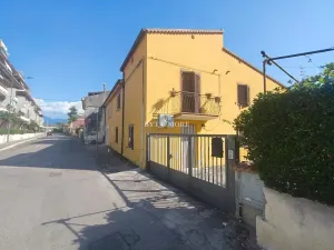 Prodej bytu 1+1, Scalea, Itálie, Via del Mulino, 35 m2