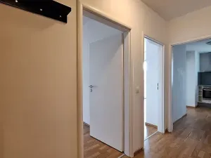 Pronájem bytu 2+1, Praha - Smíchov, Podbělohorská, 42 m2