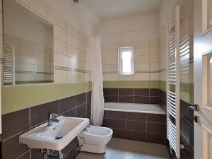 Pronájem bytu 1+1, Praha - Žižkov, Roháčova, 60 m2