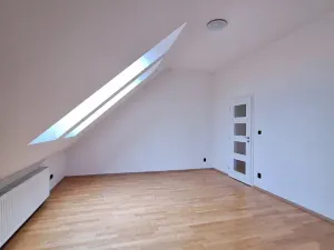 Pronájem bytu 1+1, Praha - Žižkov, Roháčova, 60 m2