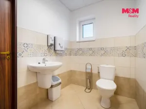Prodej obchodního prostoru, Lázně Bohdaneč, Škroupova, 107 m2