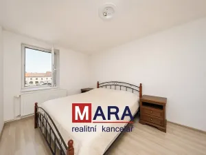 Prodej obchodního prostoru, Tovačov, Náměstí, 739 m2