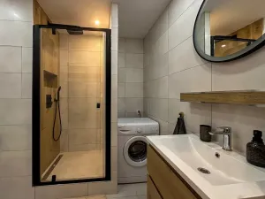 Pronájem bytu 2+kk, Praha, Janovská, 50 m2