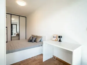 Pronájem bytu 2+kk, Hradec Králové, Pálenecká, 60 m2