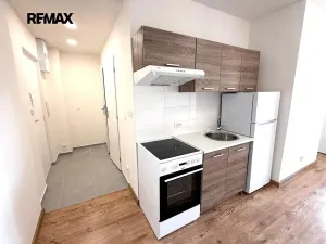 Pronájem bytu 2+kk, Slaný, Otakara Jaroše, 36 m2