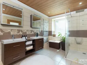 Prodej rodinného domu, Tučín, 332 m2