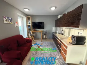 Pronájem bytu 1+kk, Brno, Hvozdecká, 30 m2