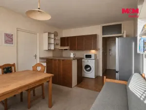 Prodej bytu 1+1, Karlovy Vary - Drahovice, Gagarinova, 38 m2