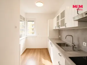 Pronájem bytu 2+1, Praha - Holešovice, U městských domů, 44 m2