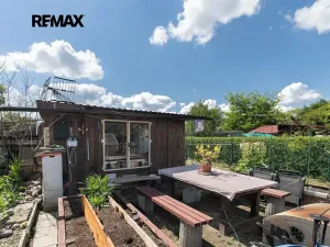 Prodej zahrady, Rybitví, 260 m2